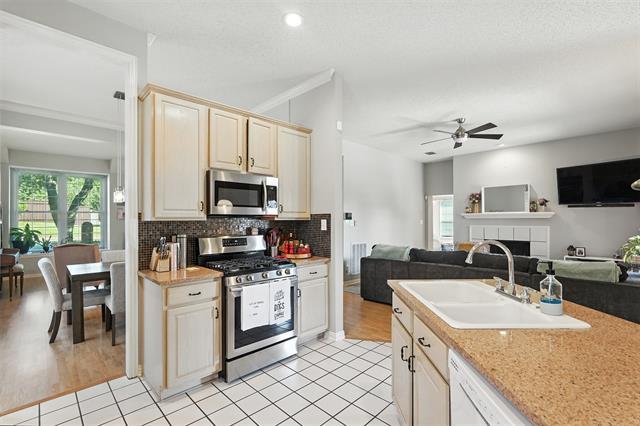 Building Photo - 4316 Lavaca Dr