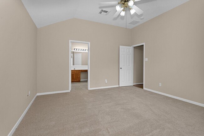 Building Photo - 24711 Laurel Chase Ln