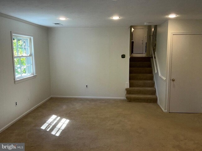 Building Photo - 4701 Red Fox Dr