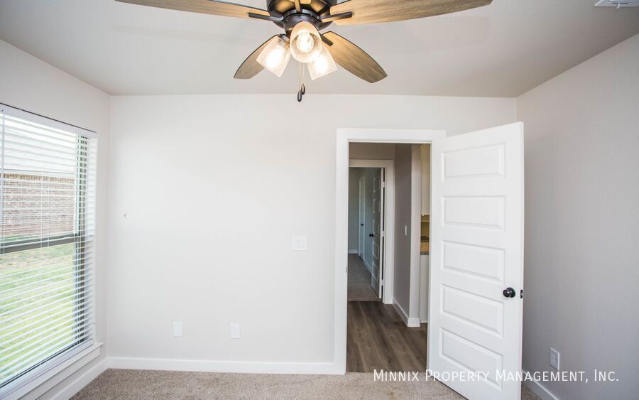 Building Photo - 3203 Durham Ave