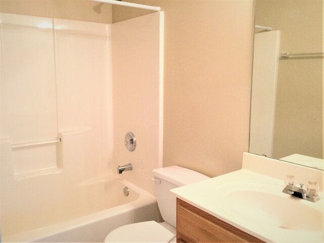 Building Photo - 5915 Leawood Run Ct