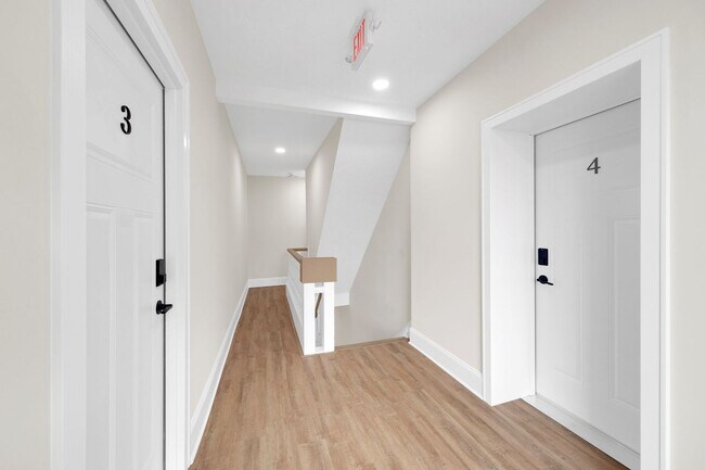 Building Photo - 2322 Scranton Rd