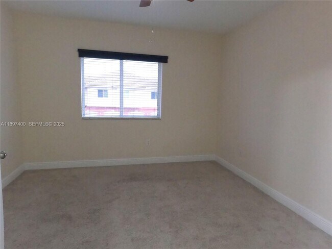 Building Photo - 3310 Palomino Dr