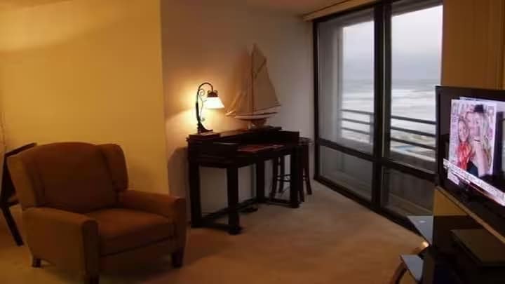 Building Photo - 3013 N Atlantic Ave