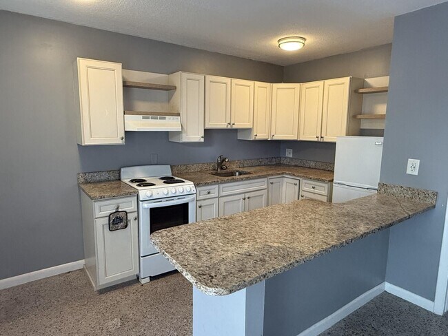 Building Photo - 1118 N H St