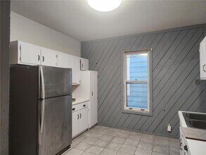 Building Photo - 3117 14th Ave S