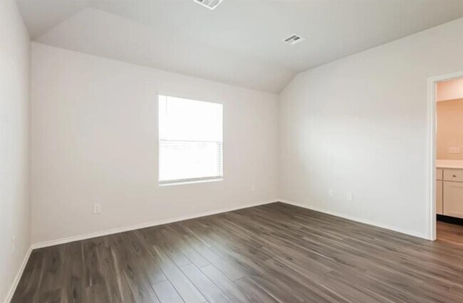 Building Photo - 1810 Crimson Lake Blvd