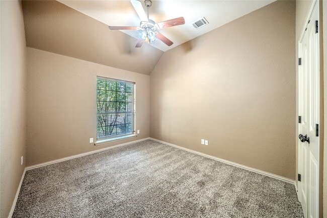 Building Photo - 109 Chateau Dr