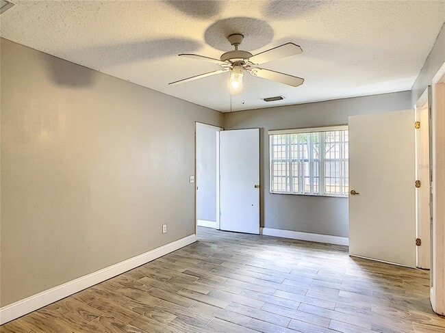 Building Photo - 111 Washington Palm Loop