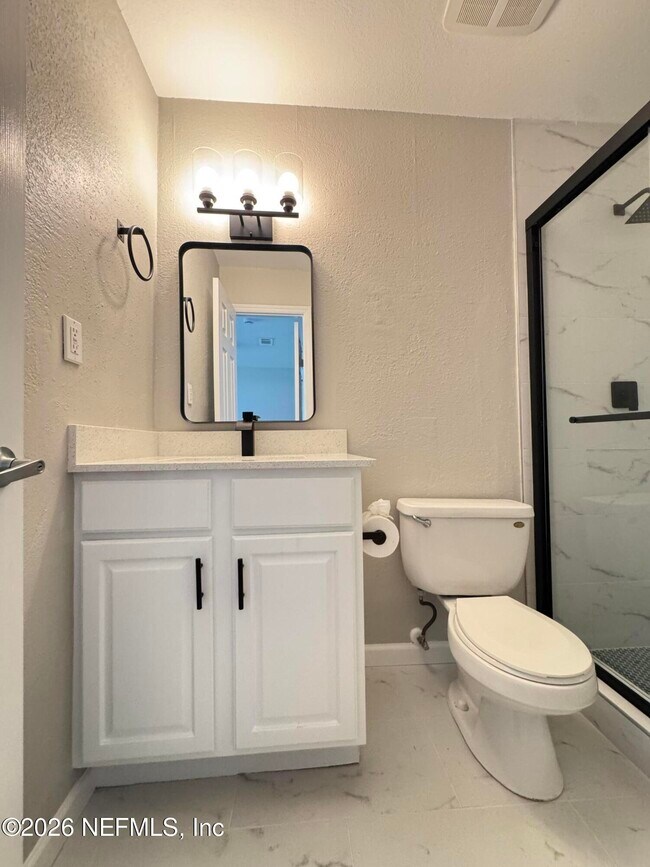 Building Photo - 8880 Old Kings Rd S