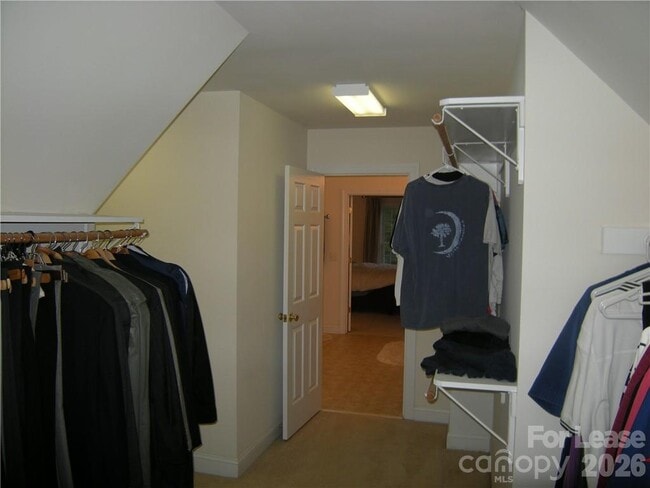 Building Photo - 10306 Gunnison Ln