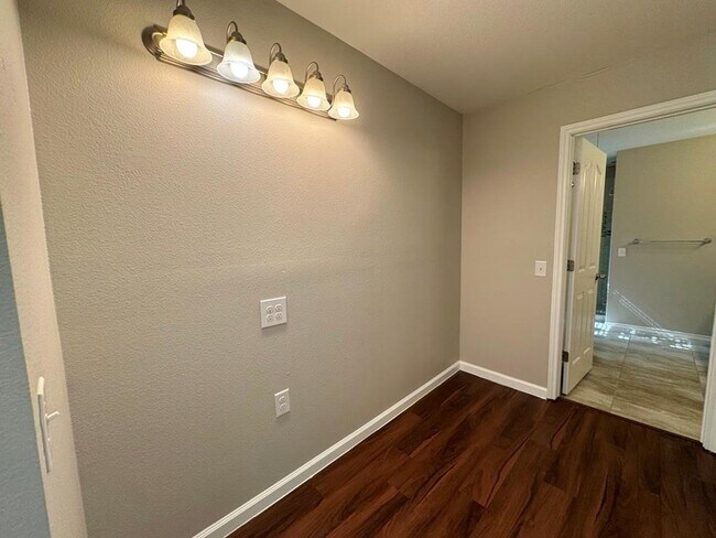 Building Photo - Location, Location, Location!