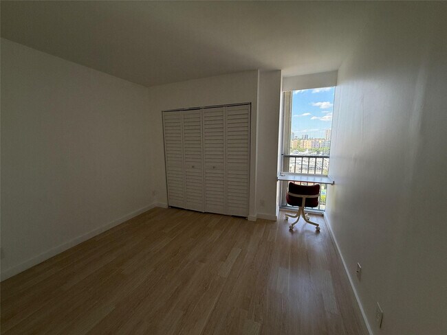 Building Photo - 19707 Turnberry Way