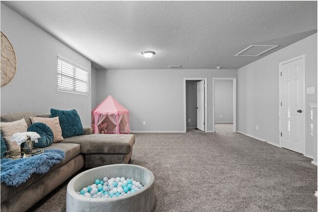 Building Photo - 10439 Lateleaf Oak