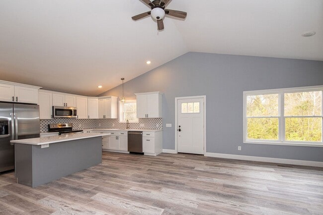 Building Photo - College Hill- New Construction! Stunning 3...
