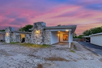 Building Photo - 6808 Trail Lake Dr