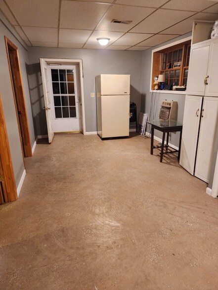 Building Photo - 7106 Grammar Dr