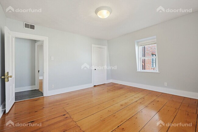 Building Photo - 17 Wachusett St