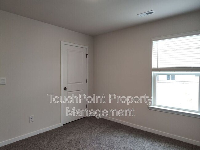 Building Photo - 12028 Zazu Wy