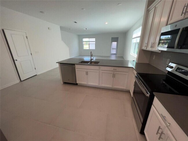 Building Photo - 6348 Sprucepine Ln