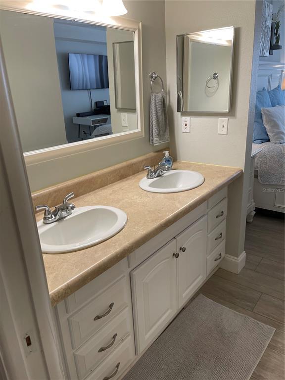 Building Photo - 7294 Cloister Dr