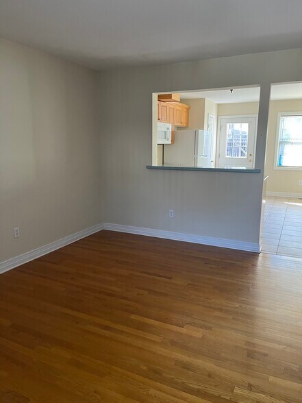 Building Photo - 1536 Highland Ave