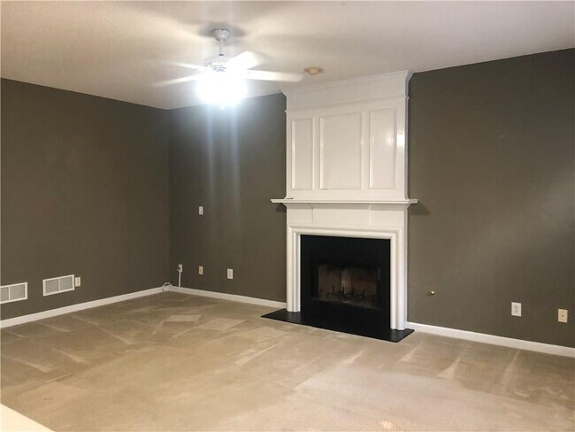 Building Photo - 5871 Haterleigh Dr