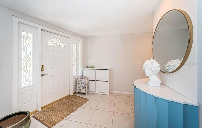 Building Photo - 2180 Dolphin Blvd S