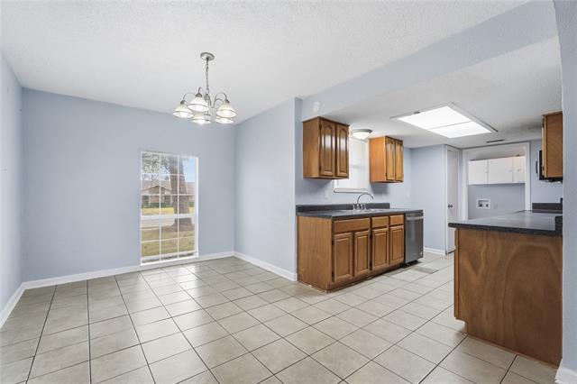 Building Photo - 5209 Daytona Dr