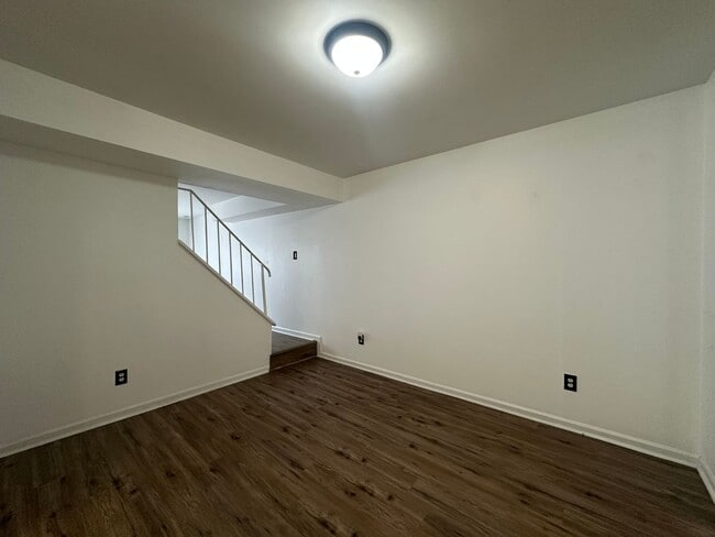 Building Photo - 414 Myrtlewood Cir