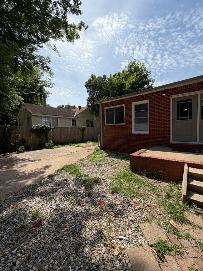 Building Photo - Updated brick home for lease near BAFB | Bossier City, LA 71112 | 3 bedrooms