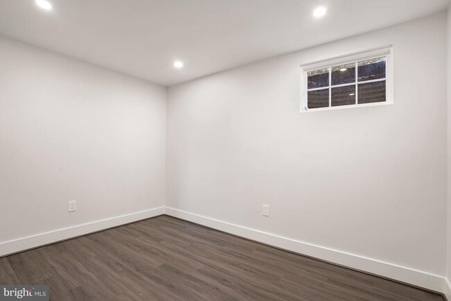 Building Photo - 1110 Wimbledon Dr