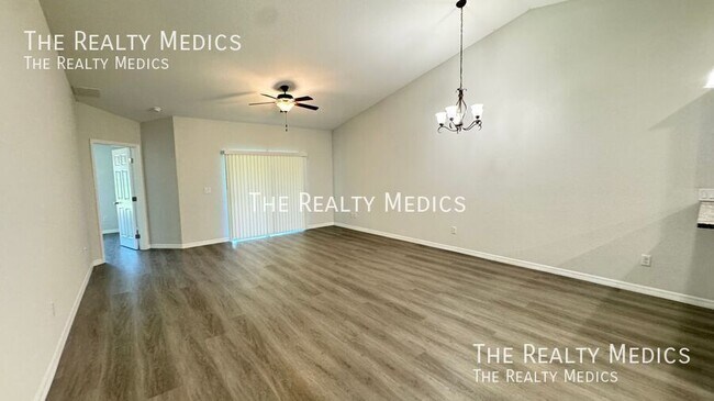 Building Photo - 8147 Cozumel Ln