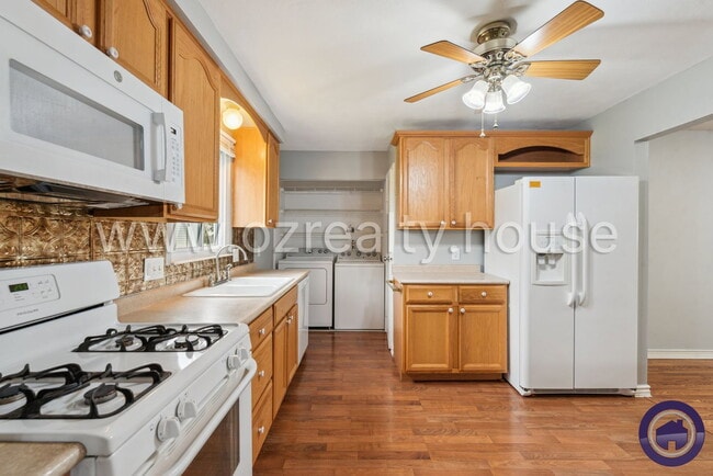 Building Photo - 551 Mallard Rd