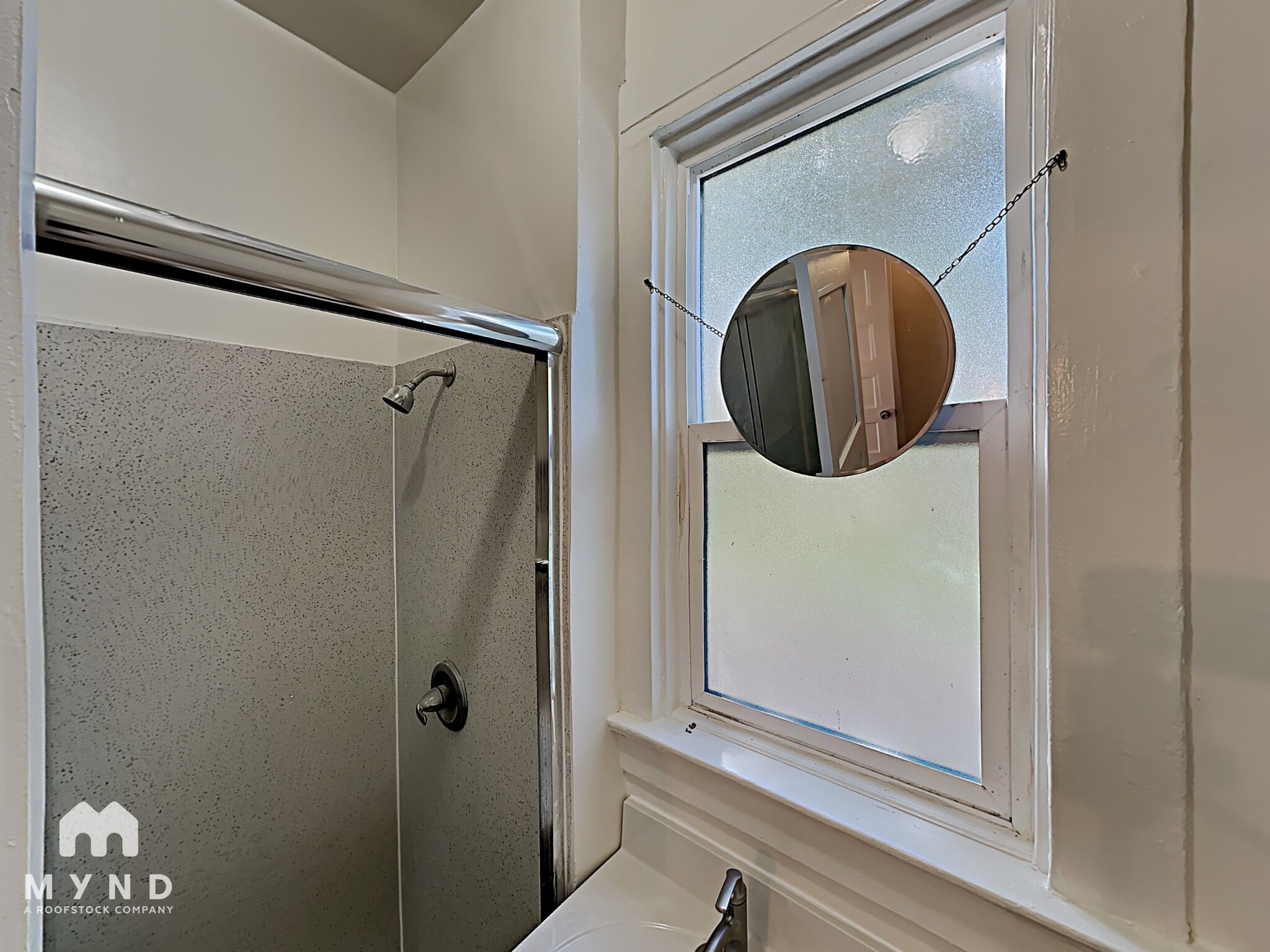 Building Photo - 1729 4th Ave