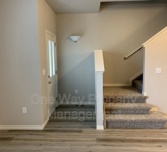 Building Photo - 1692 Grand Ave
