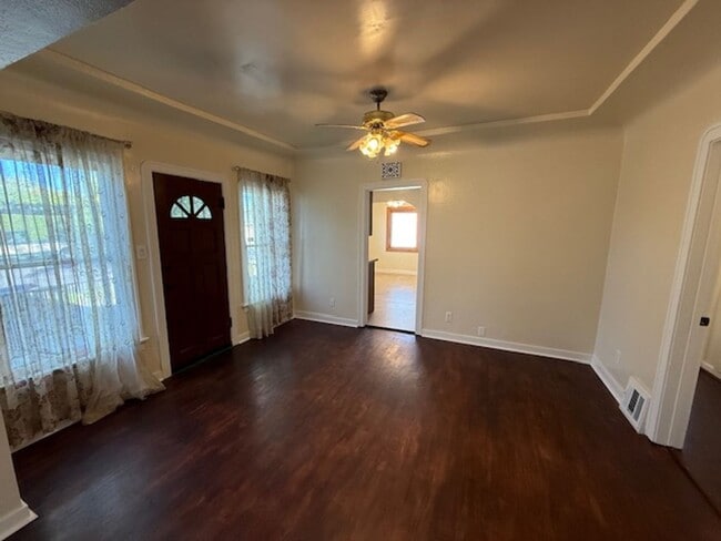 Building Photo - Corner lot home with Lots of Curb Appeal