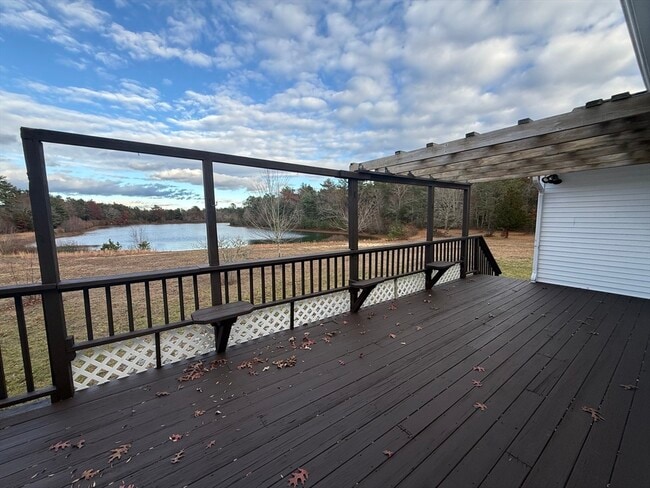 Building Photo - 186 County Rd