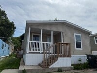Building Photo - 228 Cardinal Ln