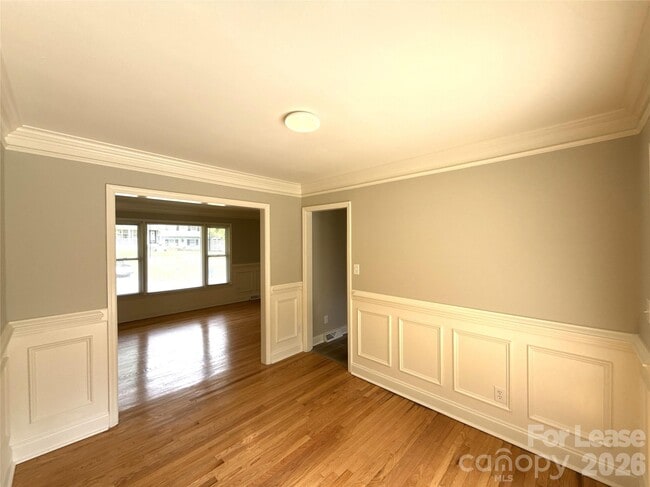 Building Photo - 7124 Starvalley Dr