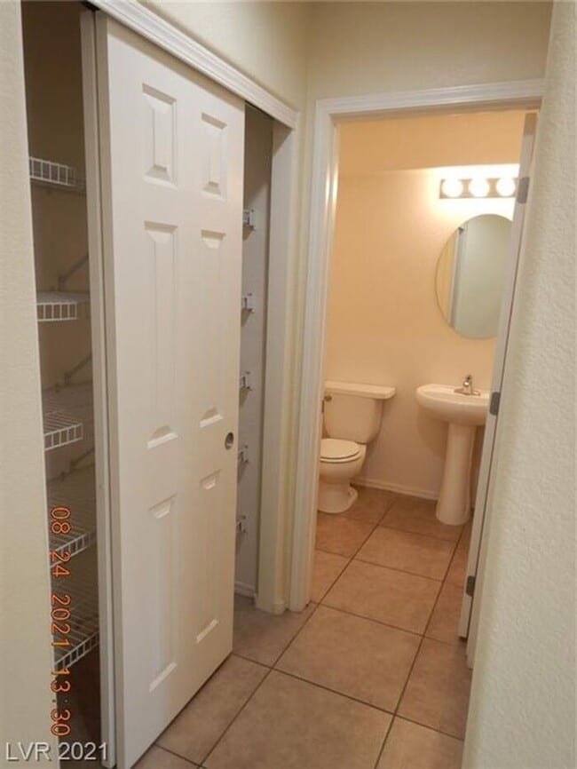 Building Photo - COMING SOON!! - FANTASTIC SW HOME ON CUL-D...