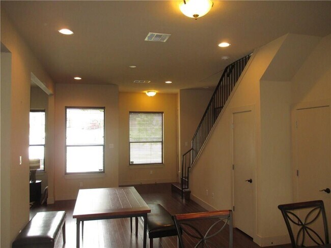 Building Photo - 4610 Windy Brook Dr