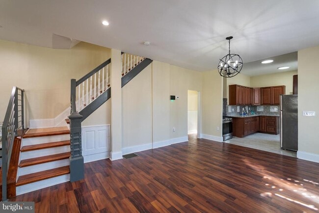 Building Photo - 5426 Jefferson St