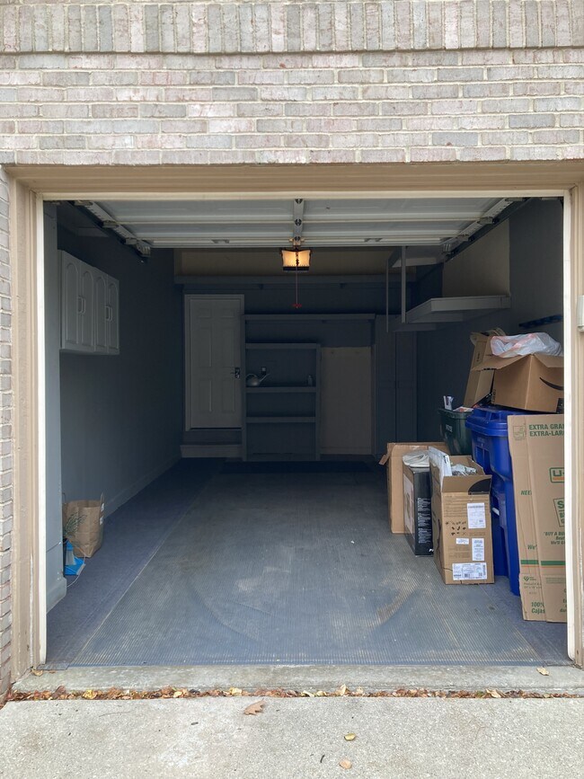 Building Photo - 41645 Copper Creek Dr