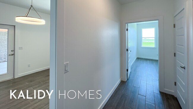 Building Photo - 20400 Antler Farms Dr