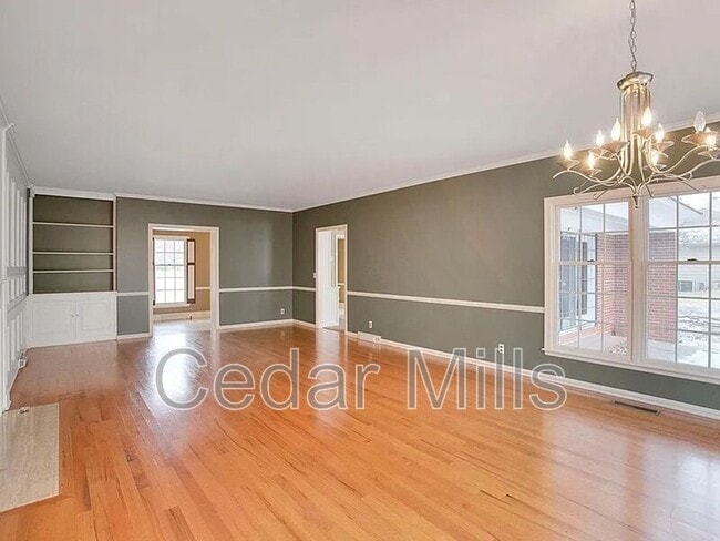 Building Photo - 8200 E Tipperary St