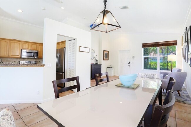 Building Photo - 873 Sand Creek Cir
