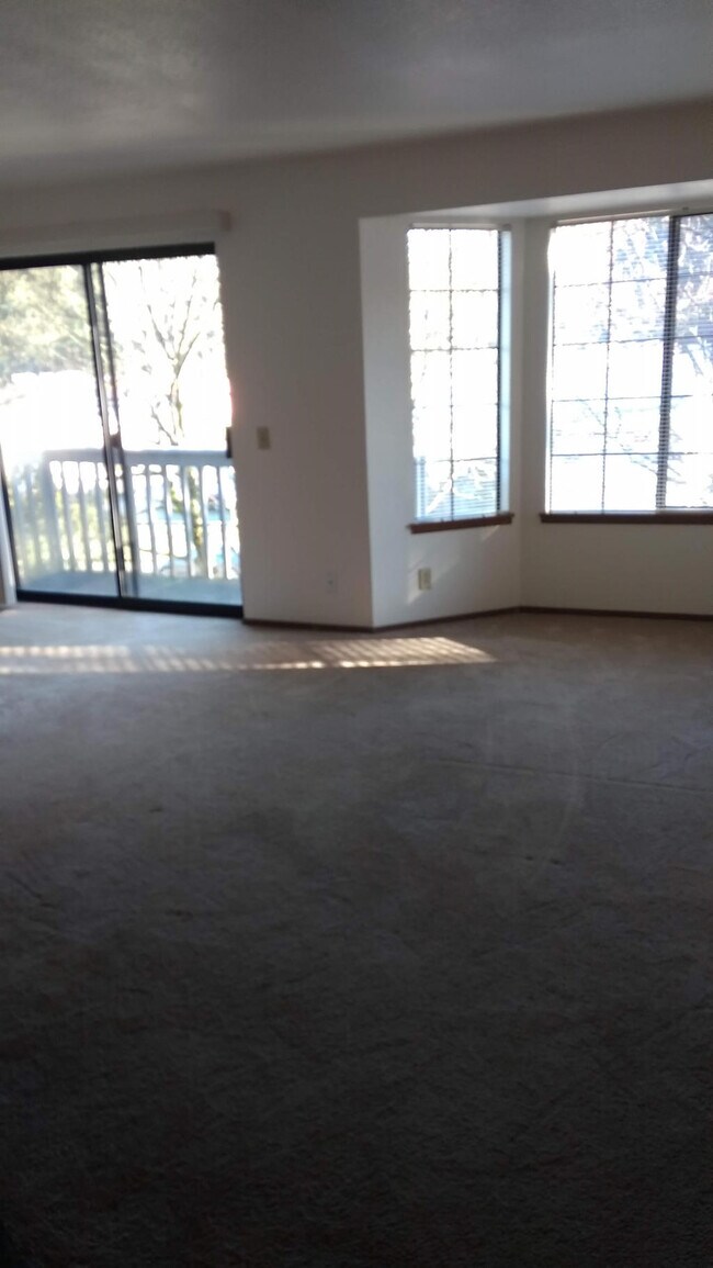 Building Photo - Perrin Village - 2 bedrooms