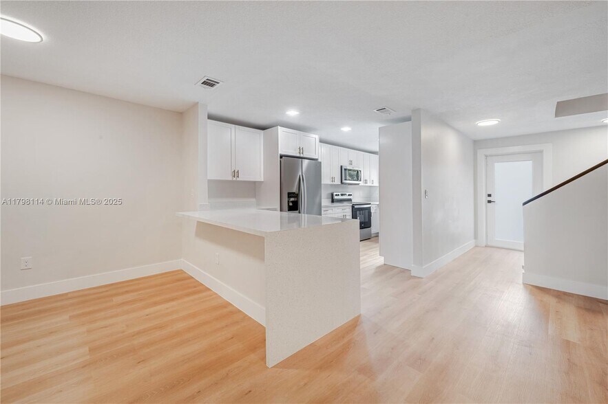 Building Photo - 14725 SW 107th Ter
