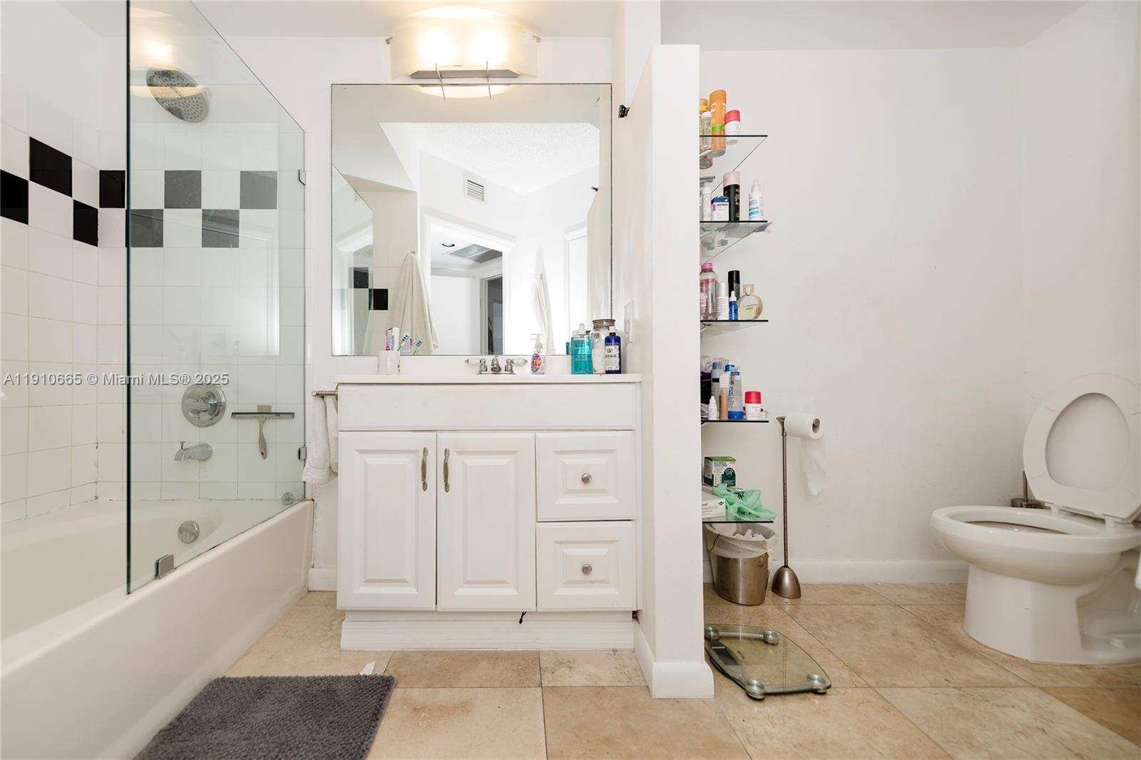 Building Photo - 1330 West Ave